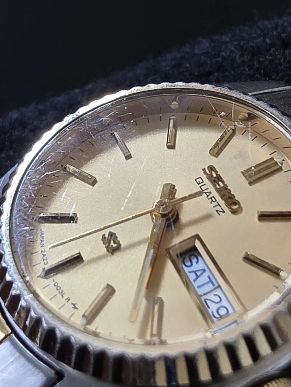 VTG Seiko SQ Gold Plated Fluted Bezel Two Tone English French Day Date Works